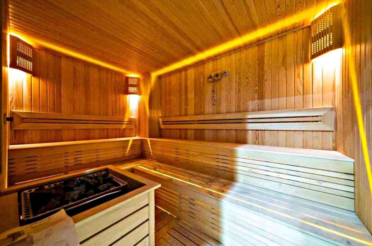 Lux 1 1 Saloon Apartment