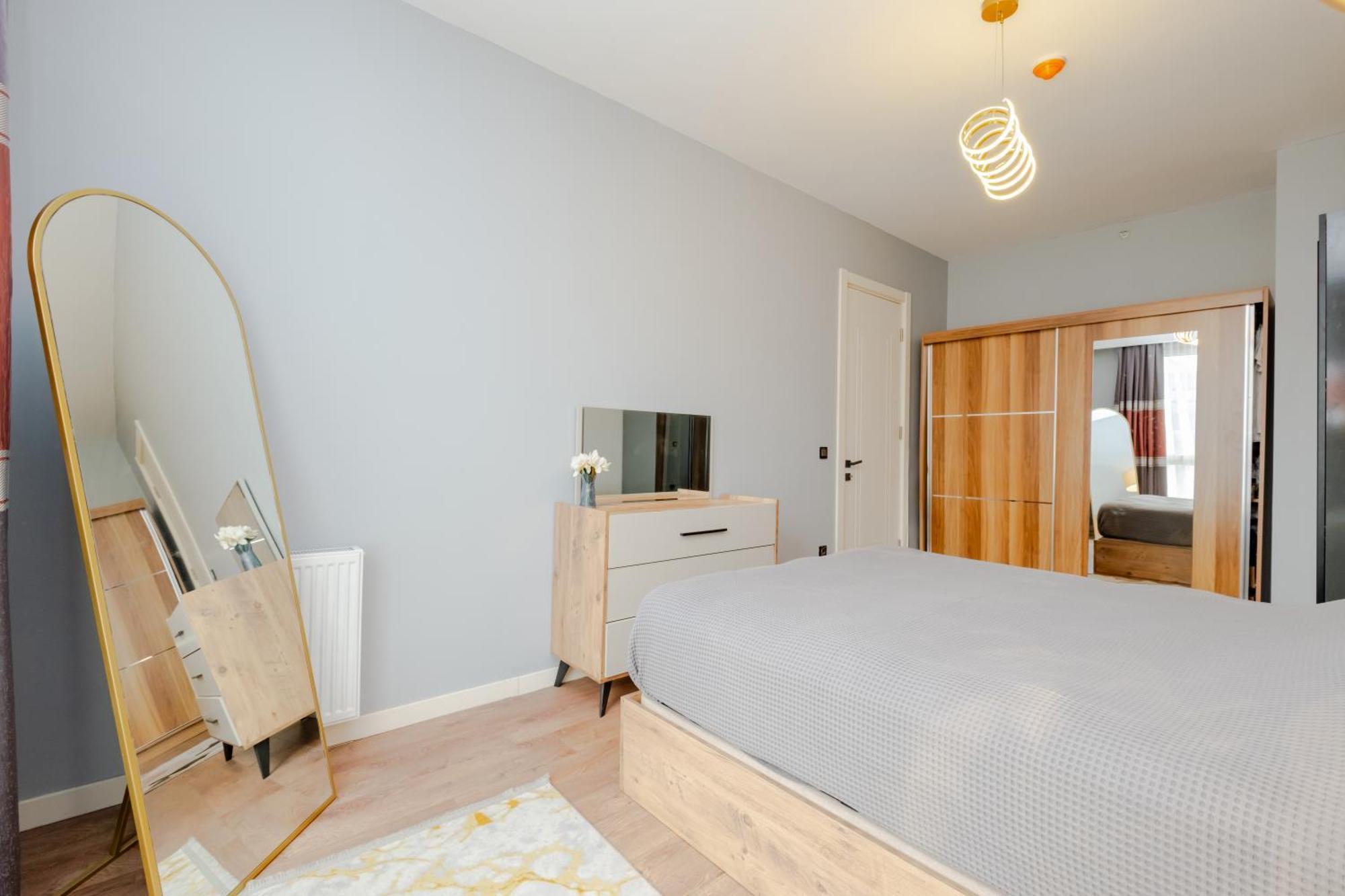 Lux 1 1 Saloon Apartment *
